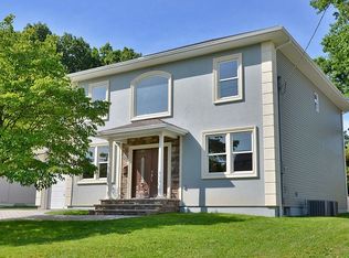 157 Robin Hood Rd, Clifton, NJ 07013