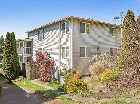 13227 35th Avenue NE #4, Seattle, WA 98125