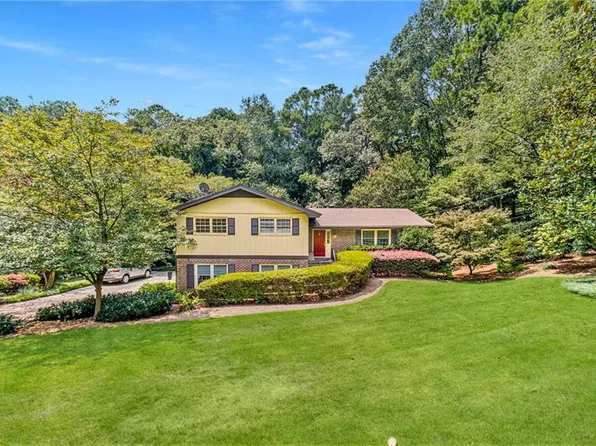 2788 Ridgepark Dr, Tucker, GA 30084
