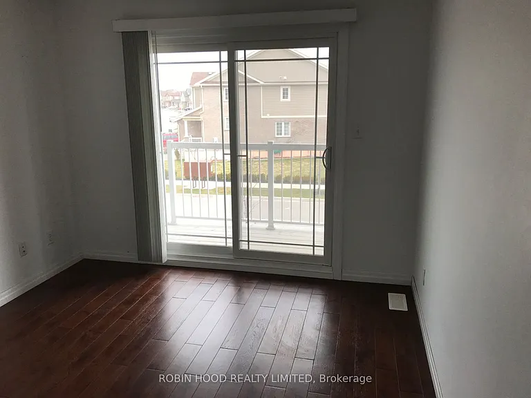 936 Banffshire Ct — Photo 7