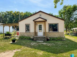 3309 N 10th Ave, Sioux Falls, SD 57104