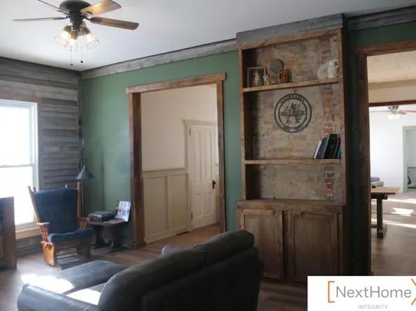 743 G St, Pawnee City, NE 68420