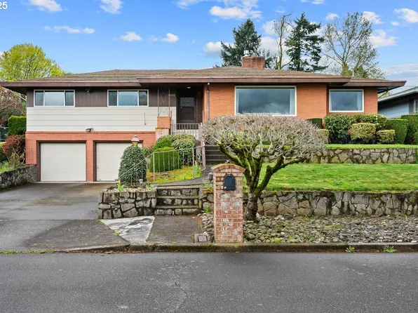 13222 NE Rose Pkwy, Portland, OR 97230