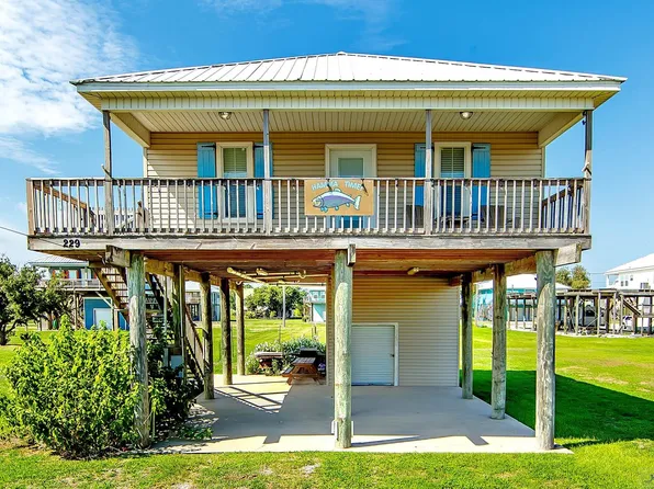 229 Birch Ln, Grand Isle, LA 70358