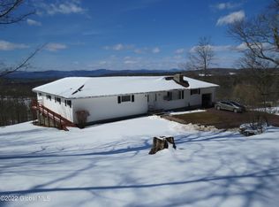 136 Aiken Rd, Middle Granville, NY 12849