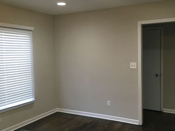 3rd image of 302 S Broad St #306-3SBRO