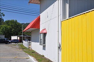 2nd image of 601 E Main St