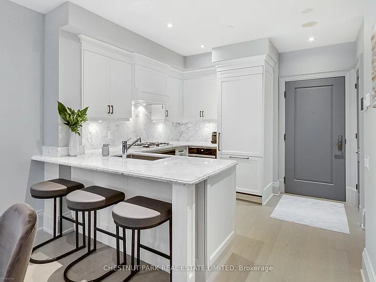 181 Davenport Rd #205 — Photo 13