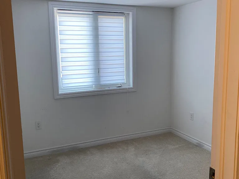 9 Hay Ln #4 — Photo 10