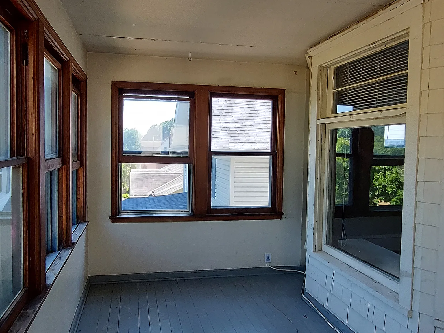 3 bed, 1338 sqft, $1,695 — Photo 3