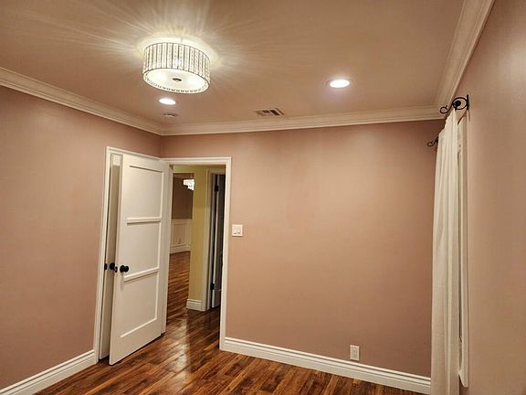 2nd image of 2734 Dollar St