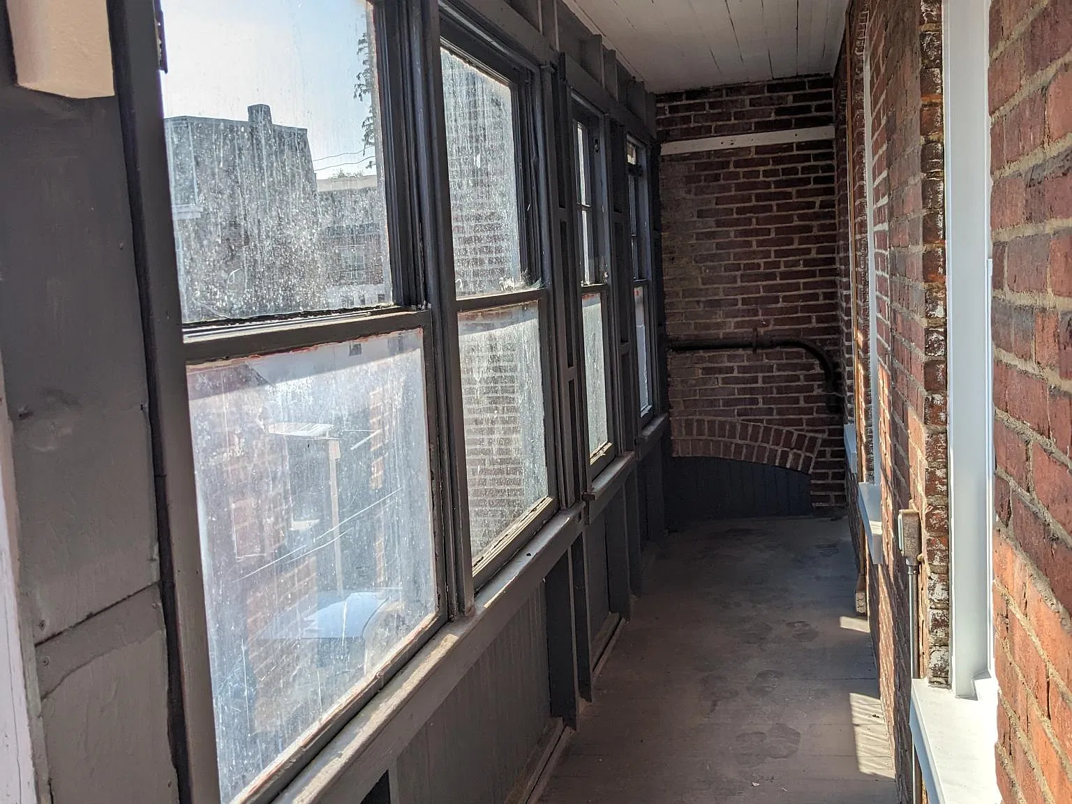 2 bed, 775 sqft, $1,325 — Photo 4