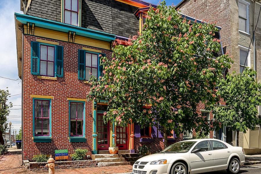 1st image of 270 Cumberland St