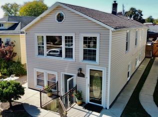 3420 N Oketo Ave, Chicago, IL