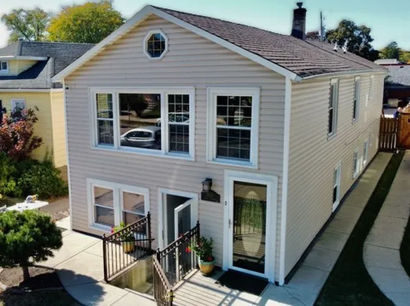 3420 N Oketo Ave, Chicago, IL 60634