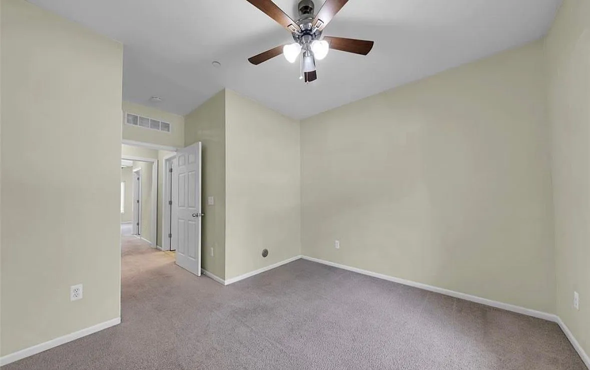 2 bed, 2.0 bath, 1500 sqft, $2,000 — Photo 3