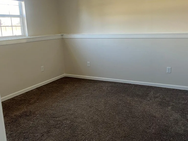 1407 Spruce Dr — Photo 15