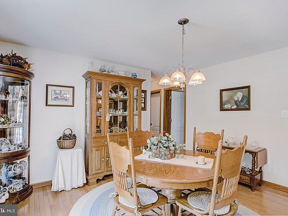 4th image of 5559 Harmony Woods Dr