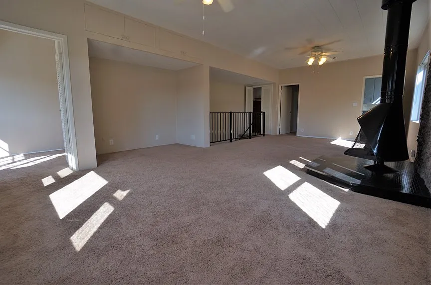 1 bed, 1050 sqft, $2,520 — Photo 3