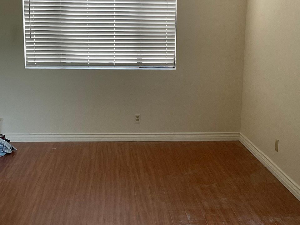 1st image of 702 S Vecino Dr