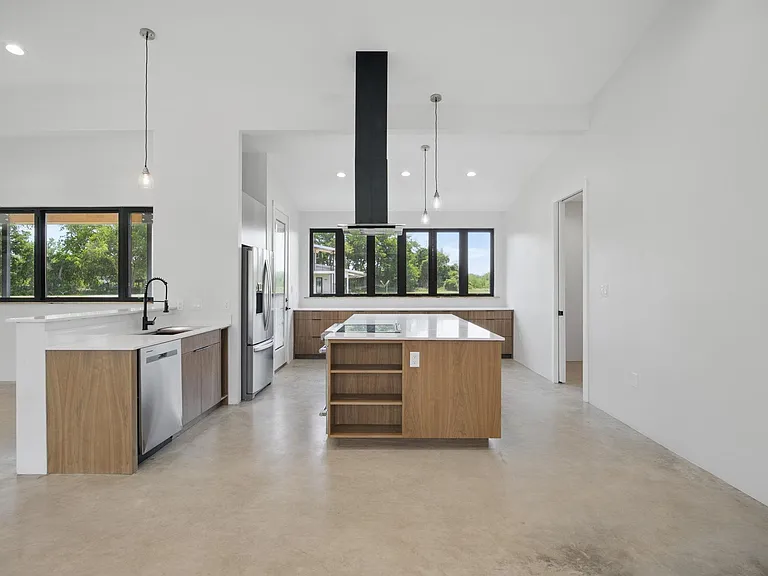 1800 Man O War Dr — Photo 12