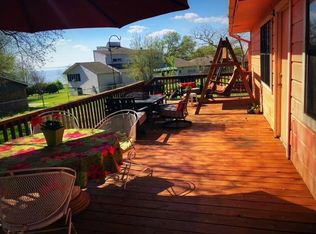 31 Clearview St, Pointblank, TX 77364