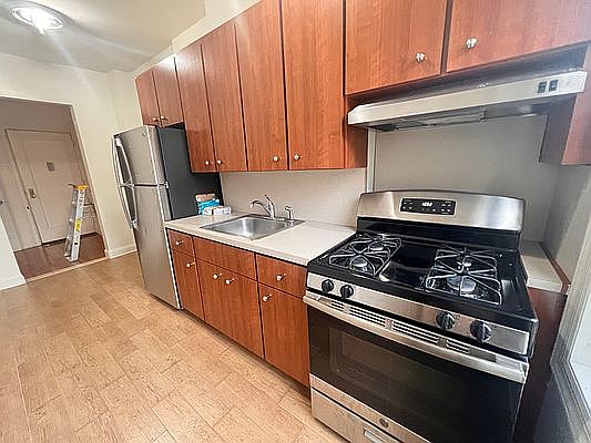 5th image of 43-30 45th St #5