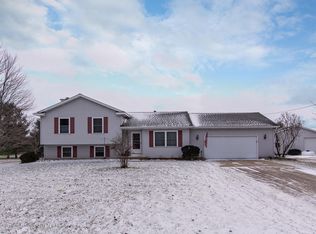 943 Button Rd, Okemos, MI 48864