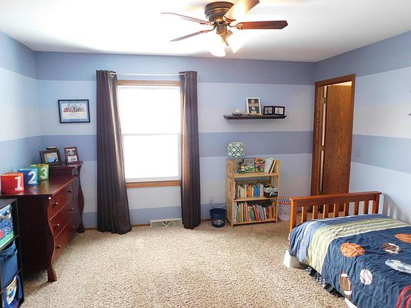 4th image of 1403 Erin Ln