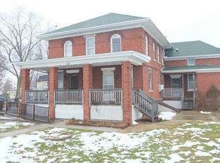 215 W Market St, Yates City, IL 61572