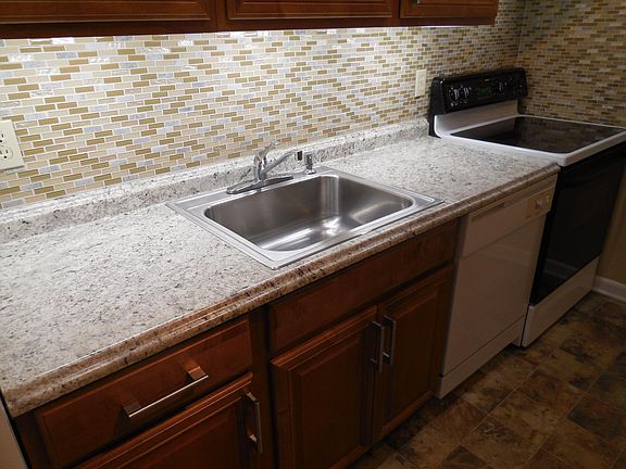 2nd image of 810 Blooming Grove Tpke APT 5