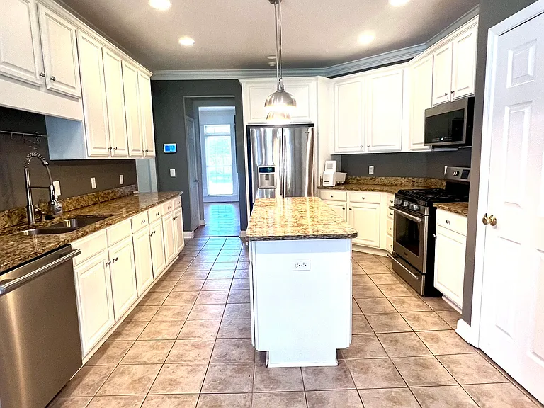 1501 Chesapeake Ave — Photo 15