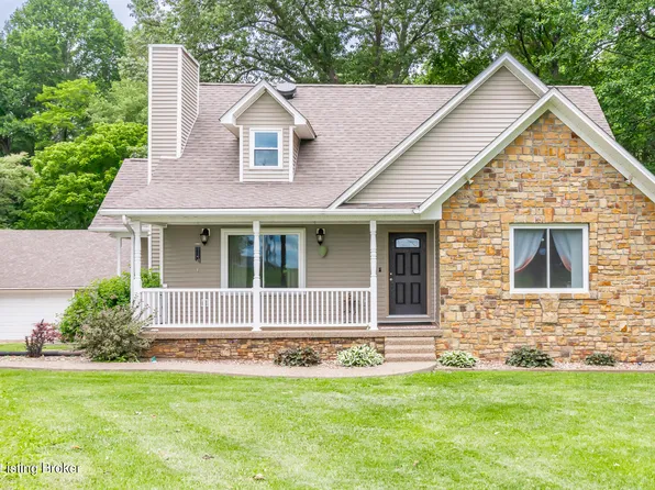 220 Castle Ct, Vine Grove, KY 40175