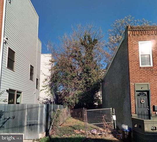 1st image of 2059 Wilder St
