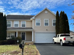 818 Woodcrest Loop, Culpeper, VA 22701