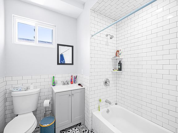 3rd image of 50 Martin Luther King Jr Blvd APT 2