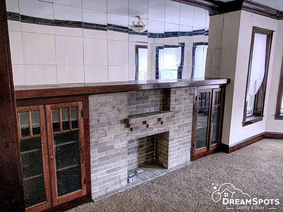 4th image of 1522 E 72nd Pl