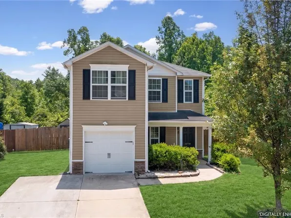 2772 Stonefield Crossing Dr, Winston Salem, NC 27107