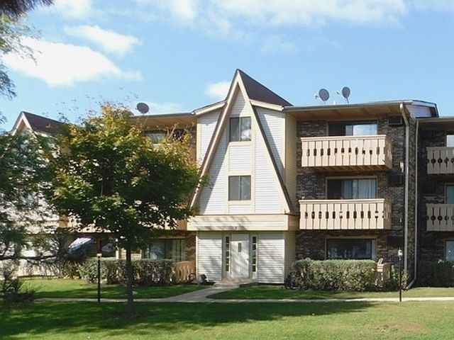 1st image of 1 Parkside Ct APT 11
