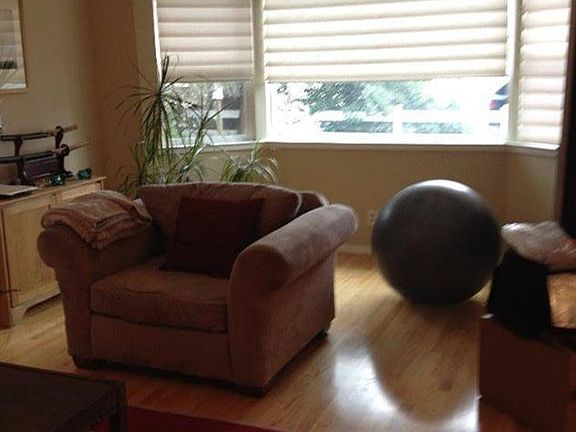 4th image of 3236 Vichy Ave