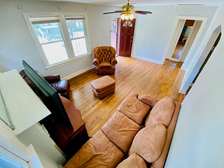 4902 Caswell Ave #A — Photo 6