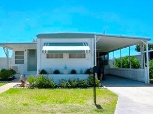 131 5th St W, Nokomis, FL 34275