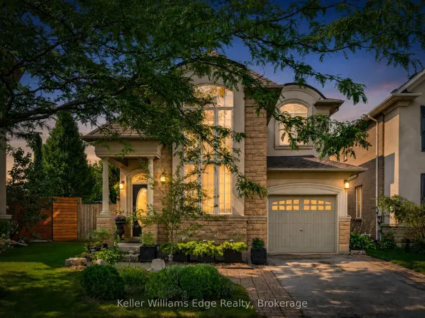 3416 Hayhurst Cres, Oakville, ON L6L 6W9