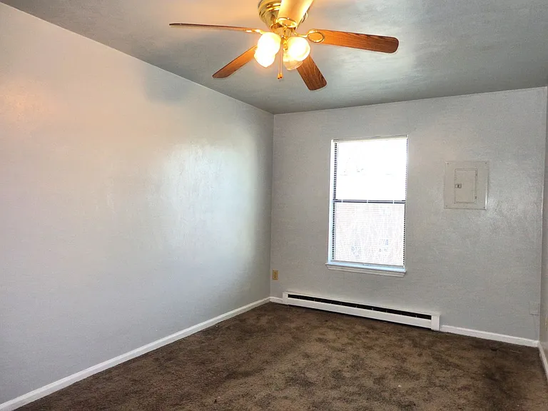 601 Rockingham St — Photo 12