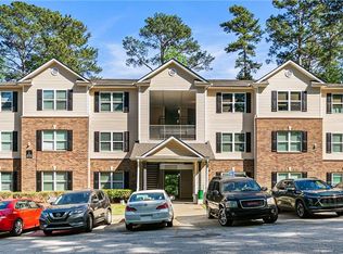 1202 Fairington Village Dr, Lithonia, GA 30038