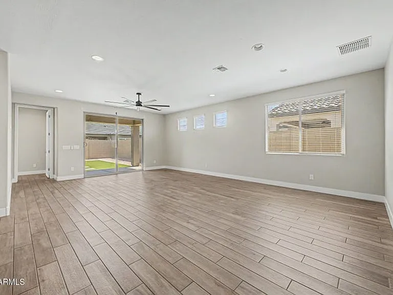 9701 E Spiral Ave — Photo 2