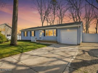 825 Center St, Forked River, NJ 08731