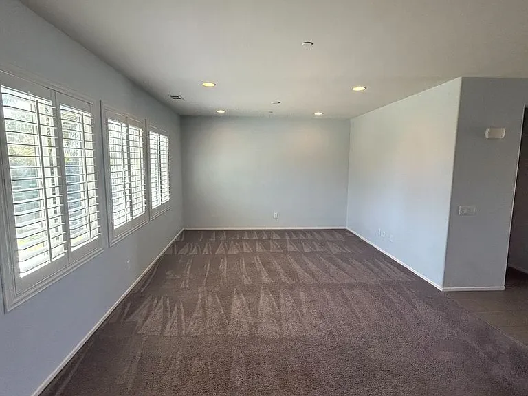 15645 Calabria Ct — Photo 6