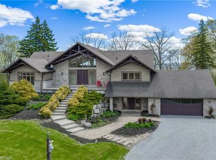 720 Mountain Brow Rd W, Burlington, ON L7P 4X8