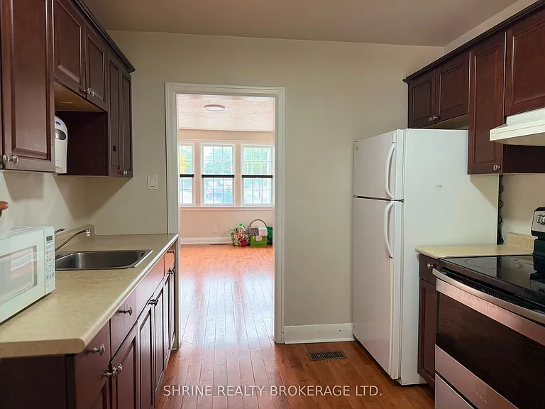 367 Springbank Dr — Photo 18